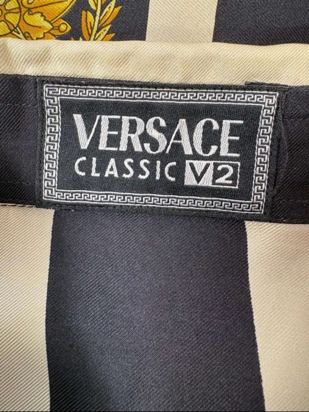 Very Rare Gianni Versace Silk Baroque Jewels button up shirt Vintage - Picture 13 of 16